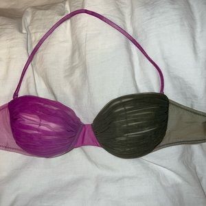 La Perla bathing suit top. Made in italy size 42. Best fits an XS/S